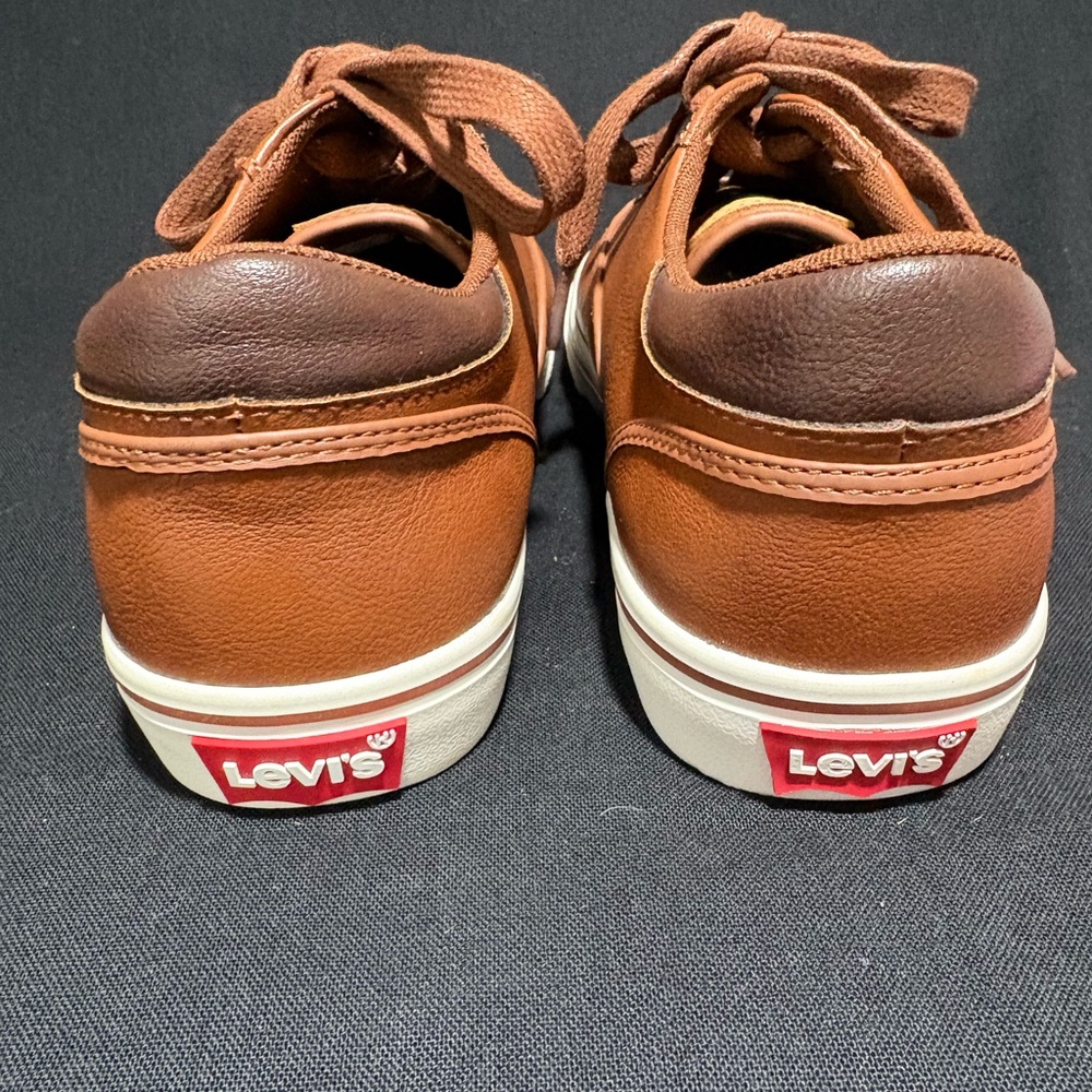 NWOT Classic Brown Levi’s Men’s Perfect Waxed Sneakers Size 10 - Picture 6 of 7